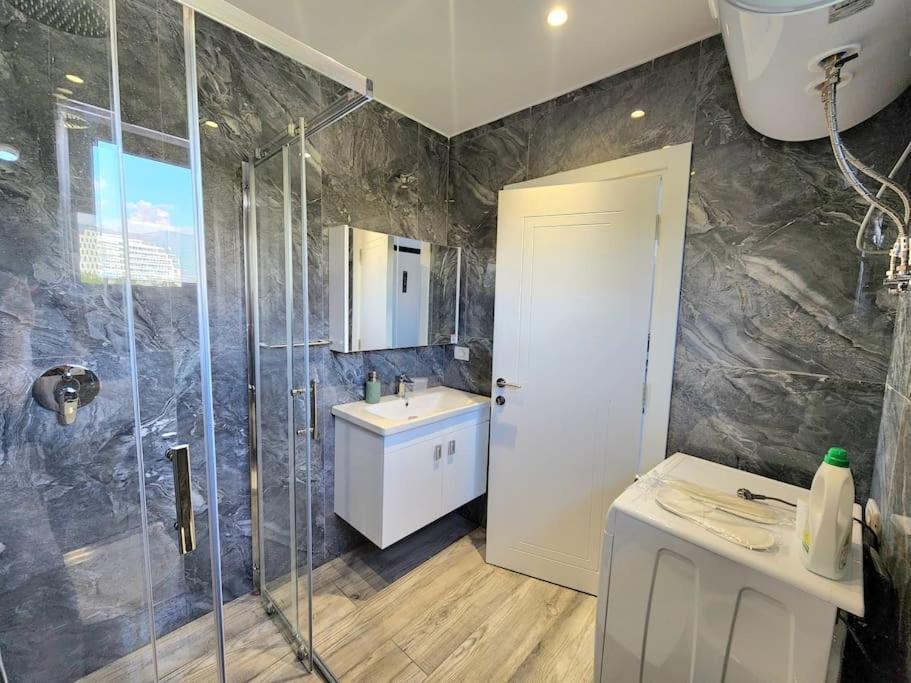 Tirana City Center Penthouse Oasis Extérieur photo